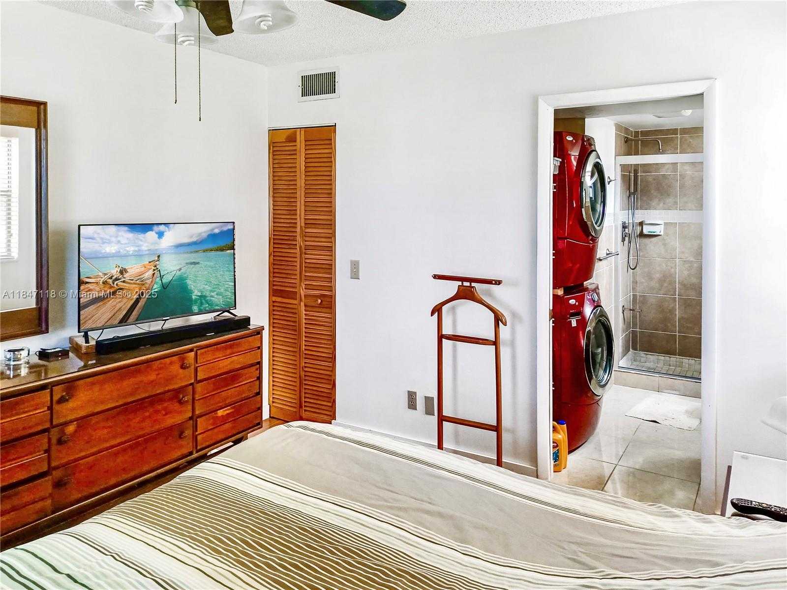 Small Image of 10402 SUNRISE LAKES BLVD #201, Sunrise Number 10