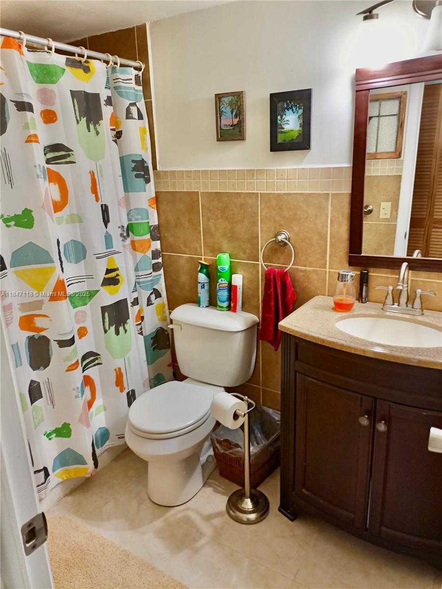 Small Image of 10402 SUNRISE LAKES BLVD #201, Sunrise Number 13