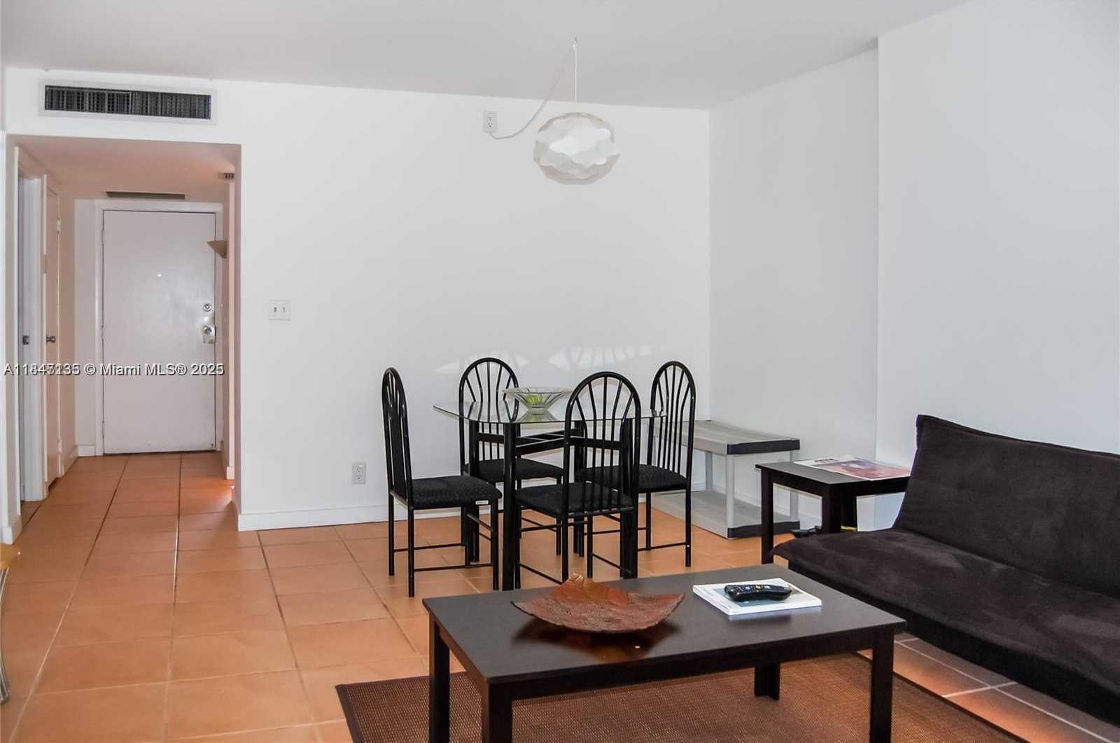 Small Image of 3401 NORTH COUNTRY CLUB DR #706, Aventura Number 5