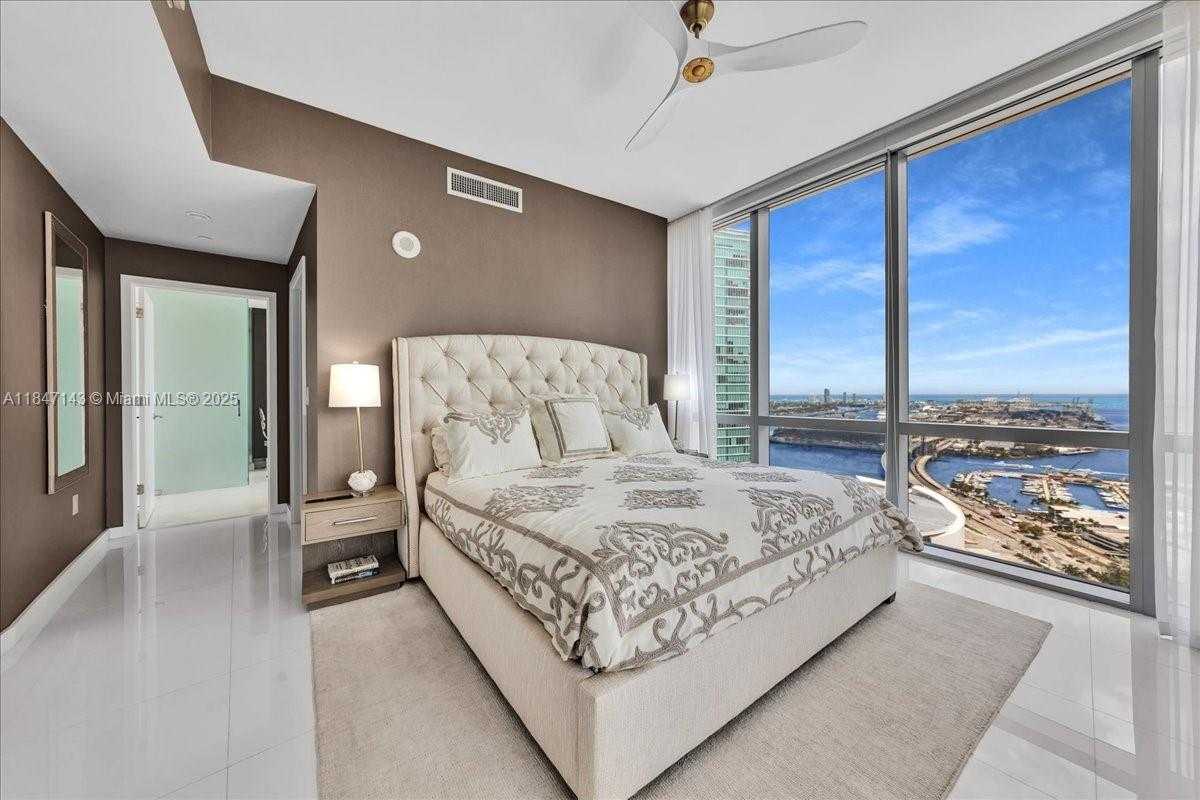 Small Image of 851 NORTH EAST 1ST AVE #3711, Miami Number 19