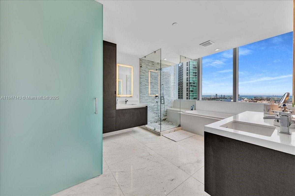 Small Image of 851 NORTH EAST 1ST AVE #3711, Miami Number 24