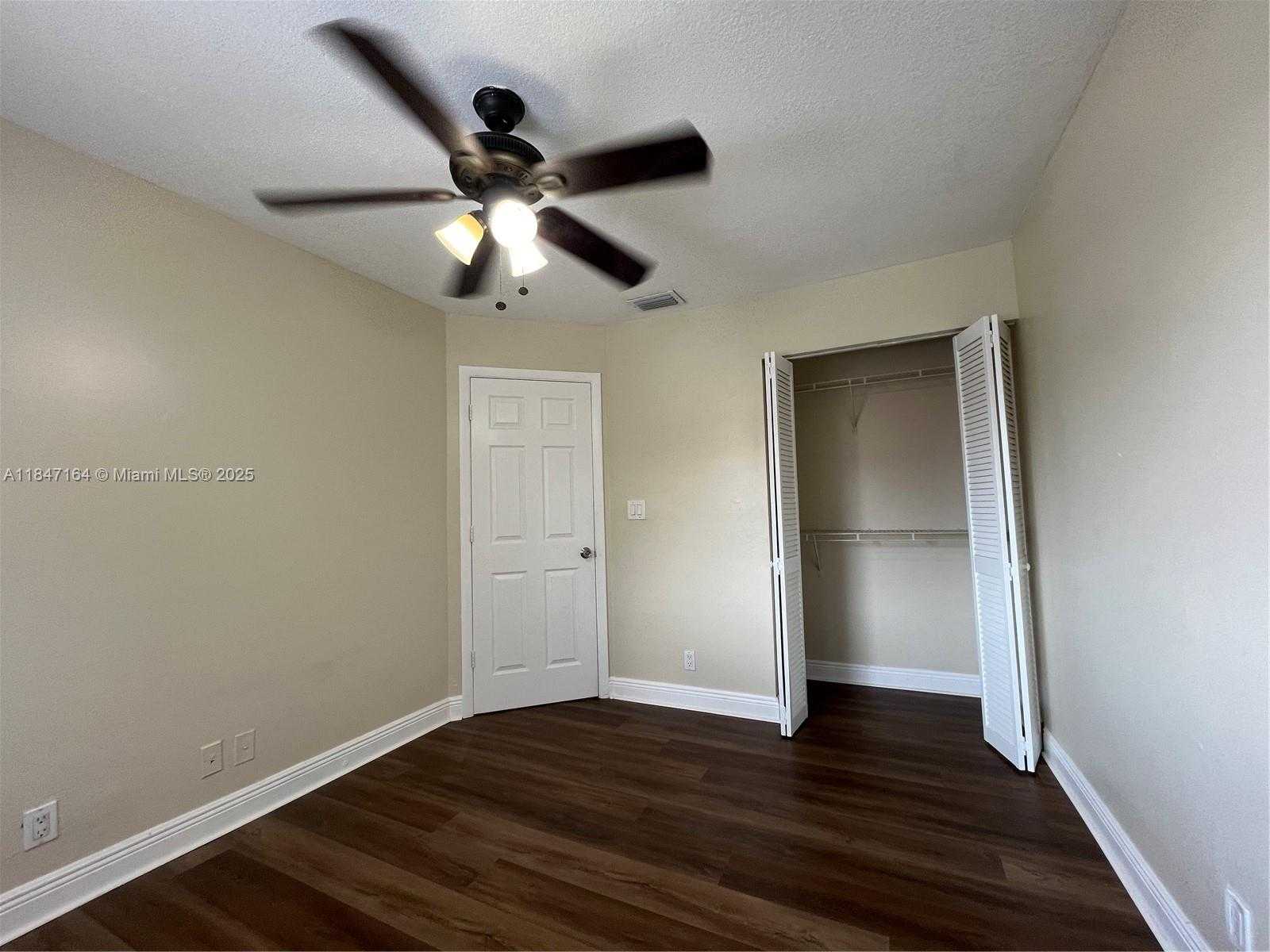 Small Image of 8016 NW 29th St, Sunrise, FL 33322, USA Number 7