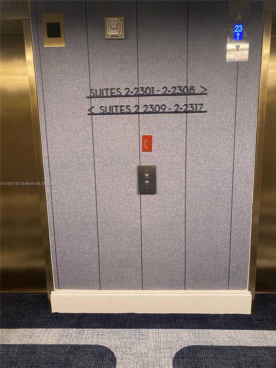 Small Image of 4401 COLLINS AVE #2315/2317, Miami Beach Number 46