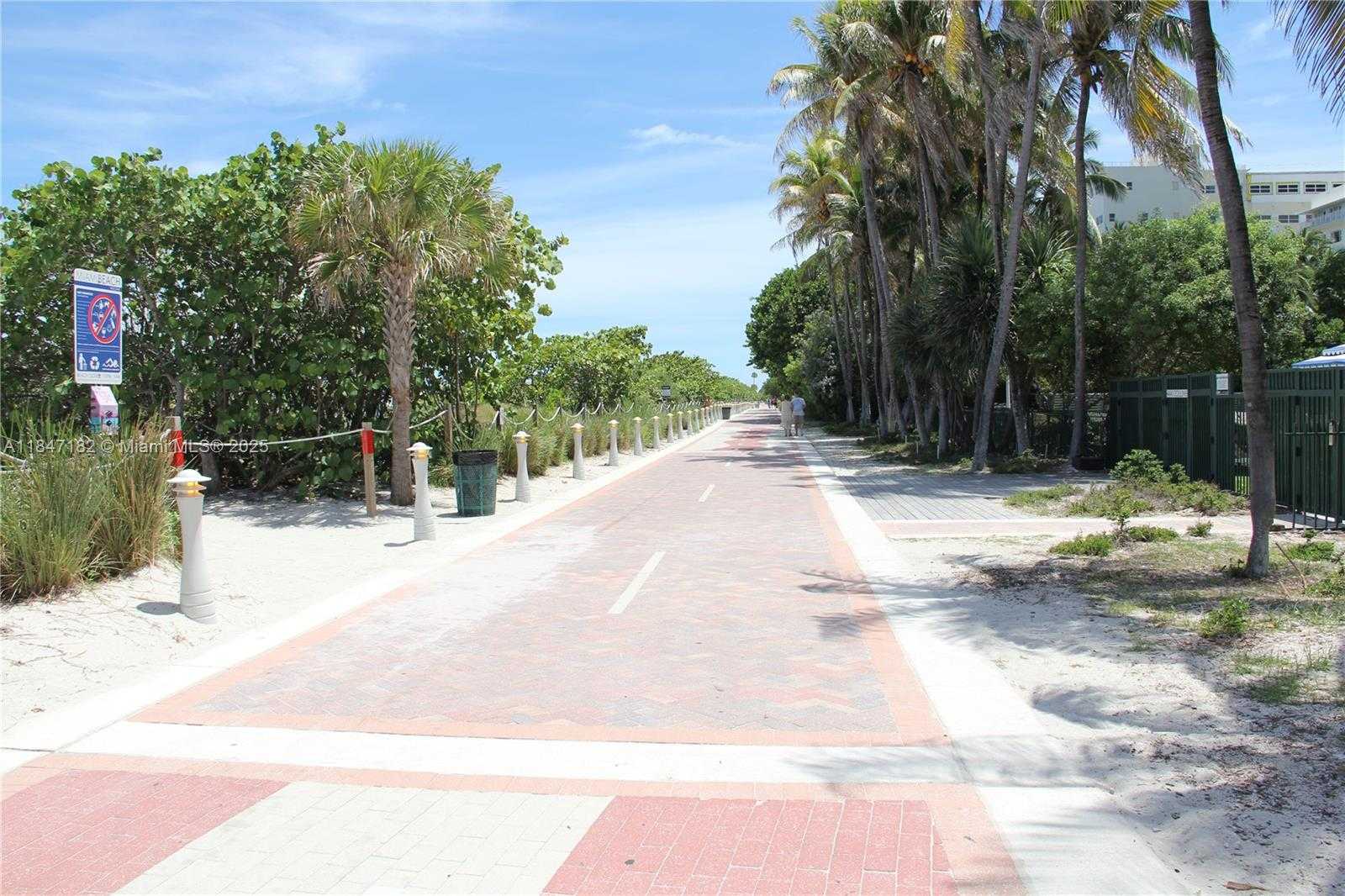Small Image of 4401 COLLINS AVE #2315/2317, Miami Beach Number 53