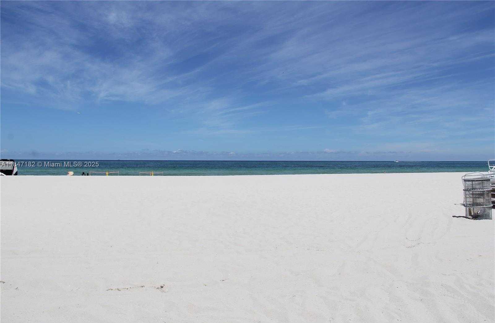 Small Image of 4401 COLLINS AVE #2315/2317, Miami Beach Number 55