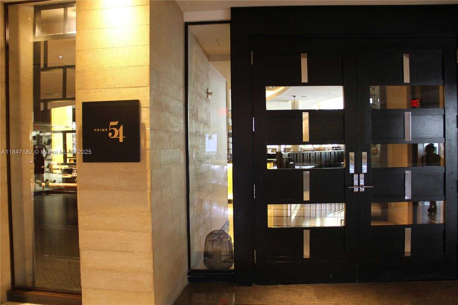 Small Image of 4401 COLLINS AVE #2315/2317, Miami Beach Number 77