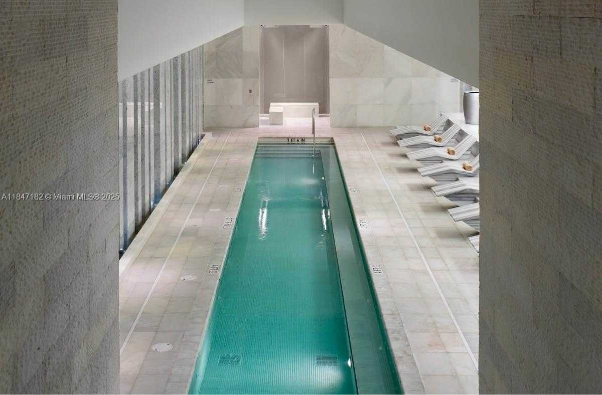 Small Image of 4401 COLLINS AVE #2315/2317, Miami Beach Number 85