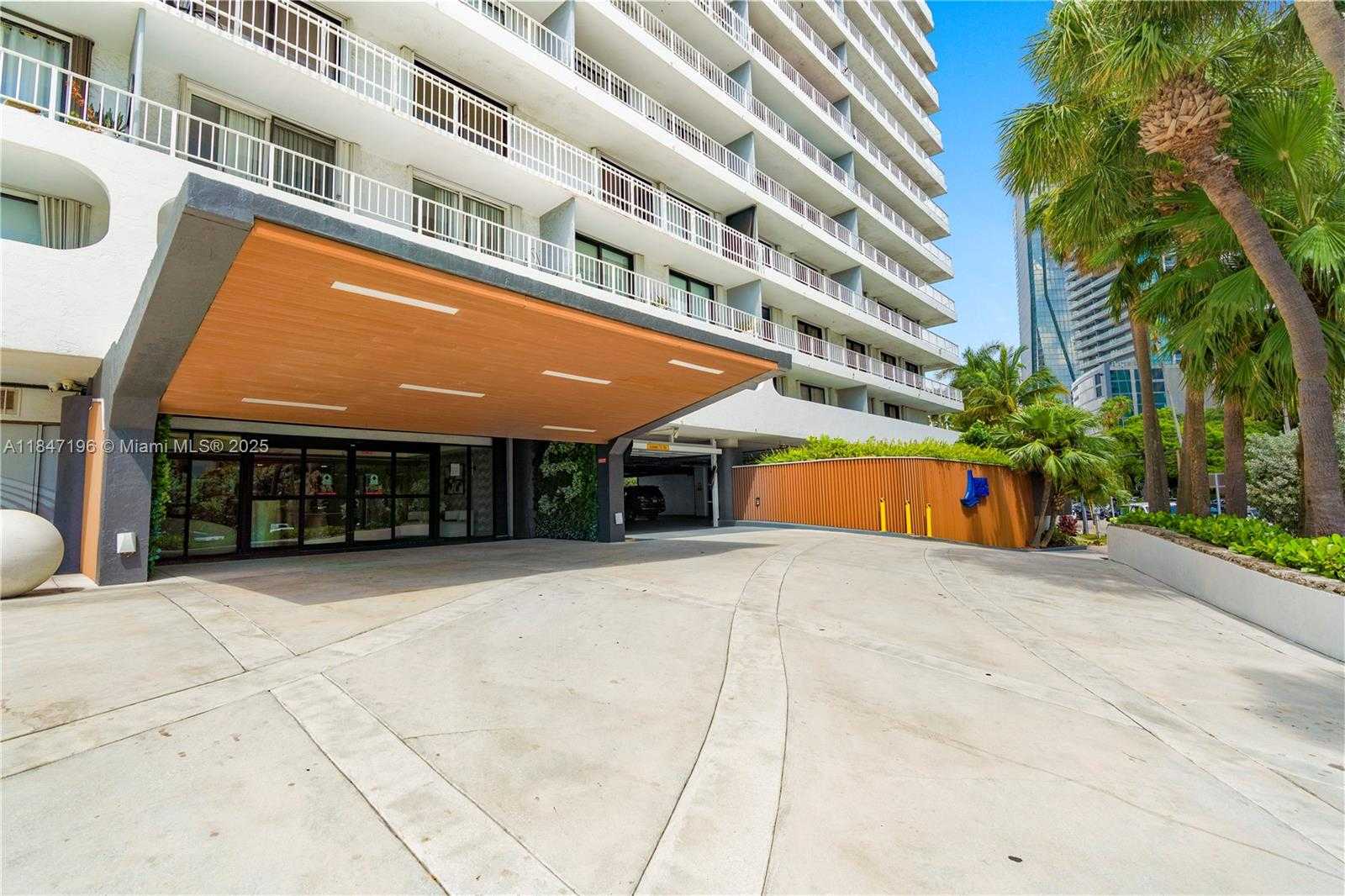 Small Image of Miami Number 2