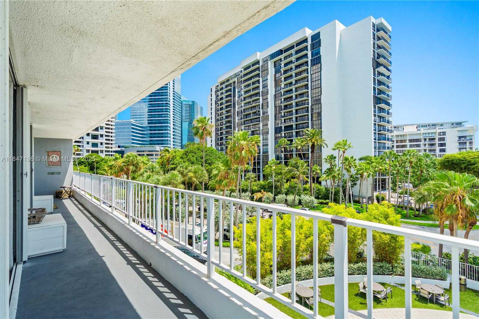 Small Image of Miami Number 47