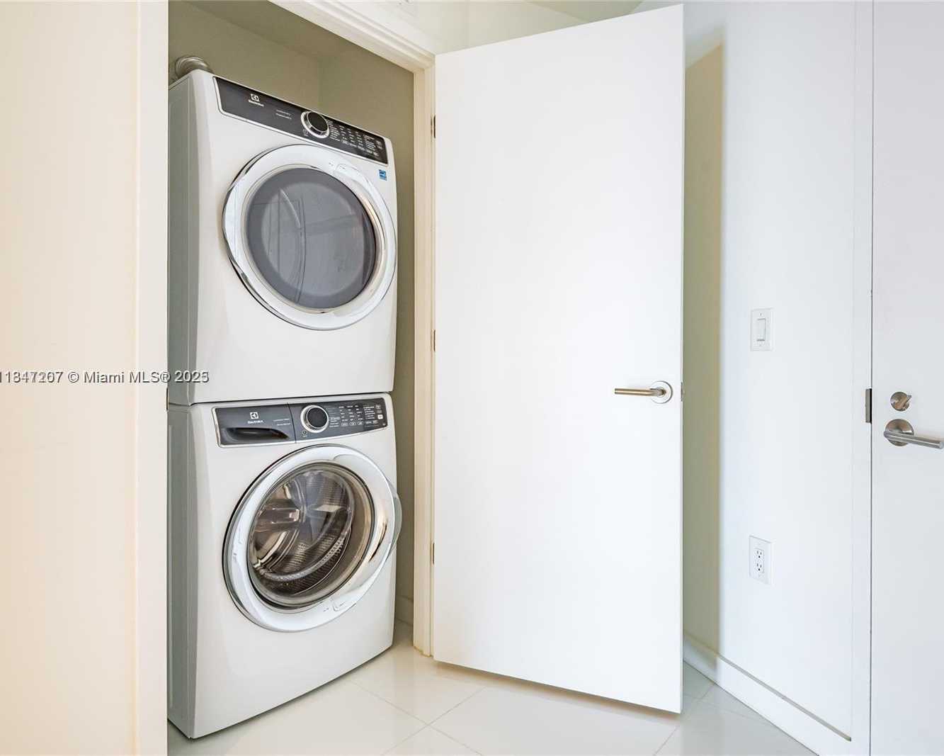 Small Image of 851 NORTH EAST 1ST AVE #2100, Miami Number 40
