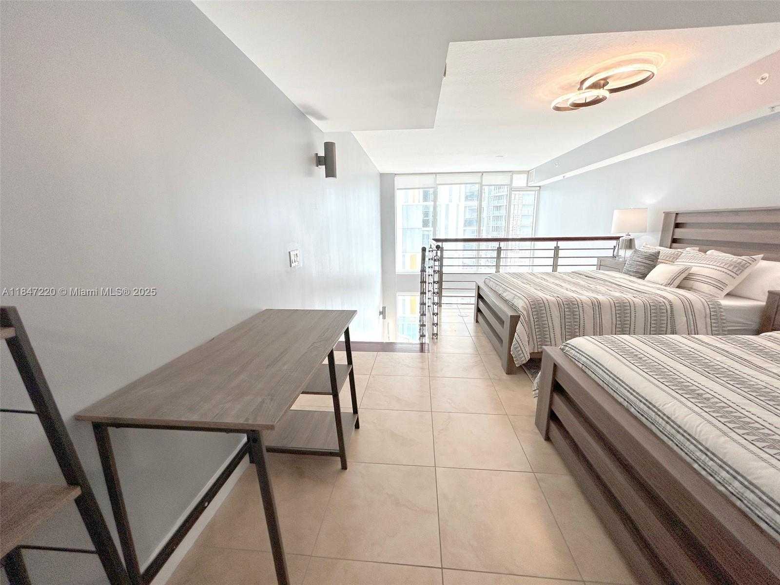 Small Image of 41 SOUTH EAST 5TH ST #1212, Miami Number 11