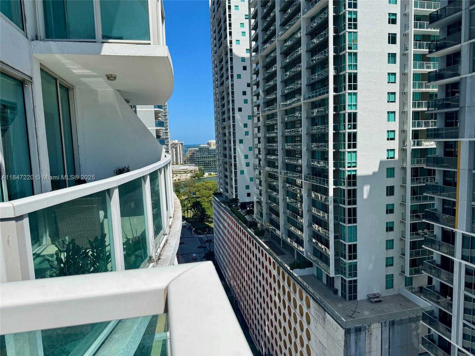 Small Image of 41 SOUTH EAST 5TH ST #1212, Miami Number 23