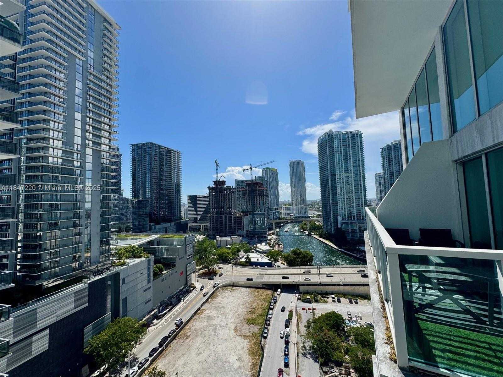 Small Image of 41 SOUTH EAST 5TH ST #1212, Miami Number 24