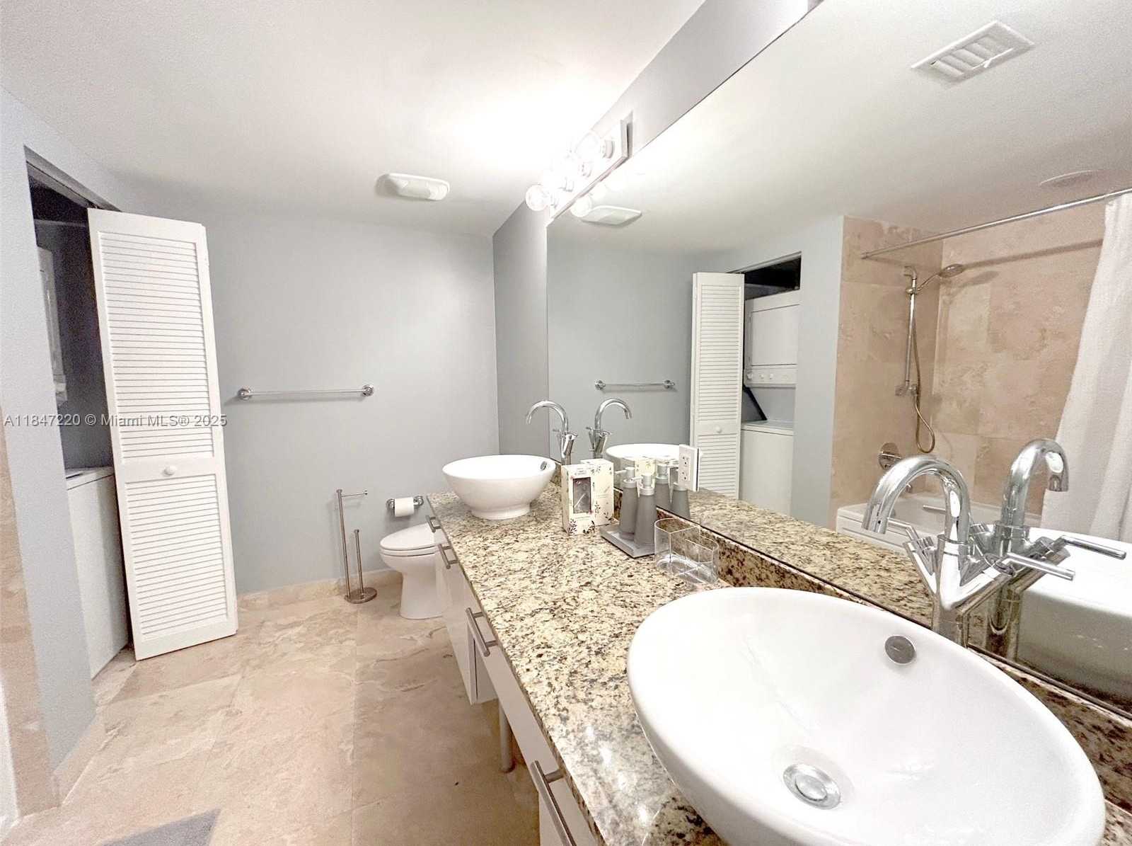 Small Image of 41 SOUTH EAST 5TH ST #1212, Miami Number 8