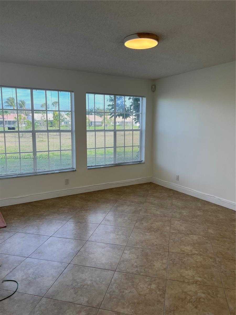 Small Image of 6292 LA COSTA DR #C, Boca Raton Number 4