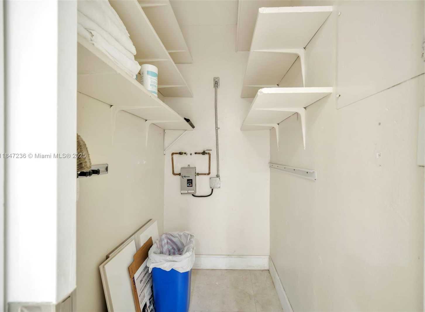 Small Image of 100 EDGEWATER DR #240, Coral Gables Number 19