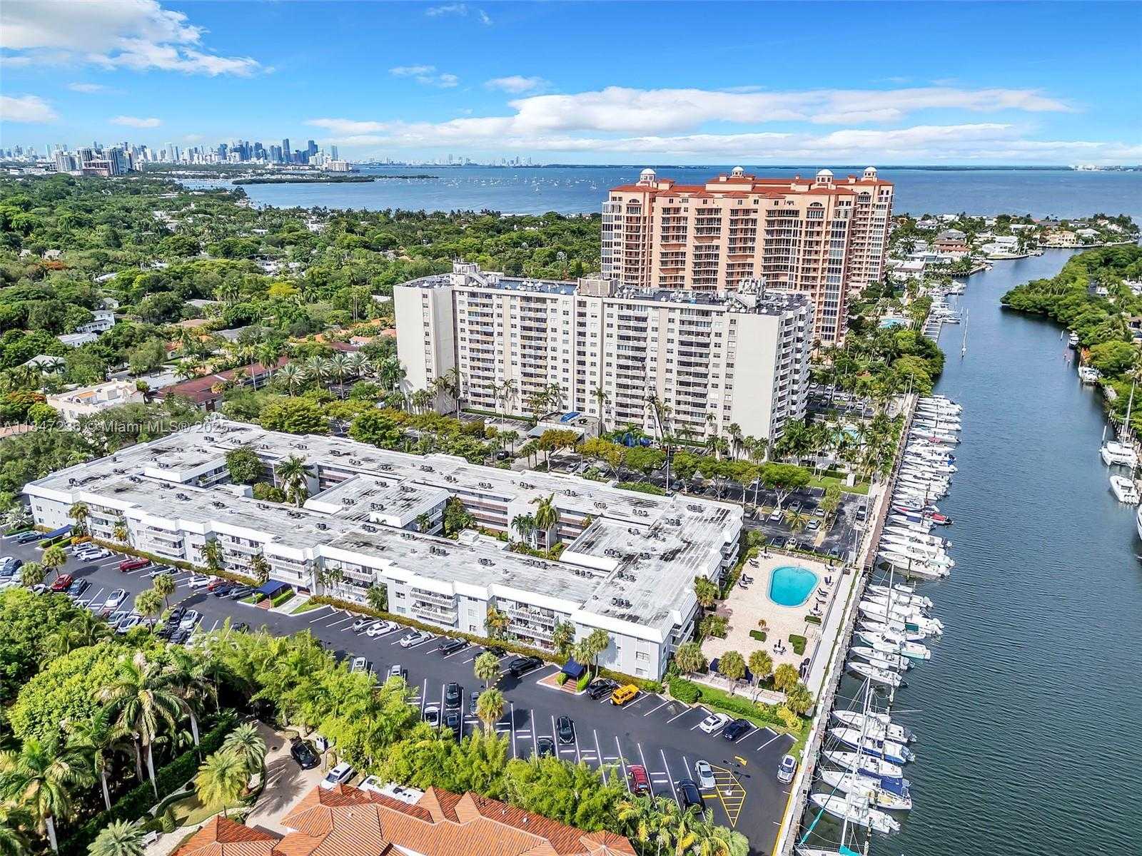 Small Image of 100 EDGEWATER DR #240, Coral Gables Number 29