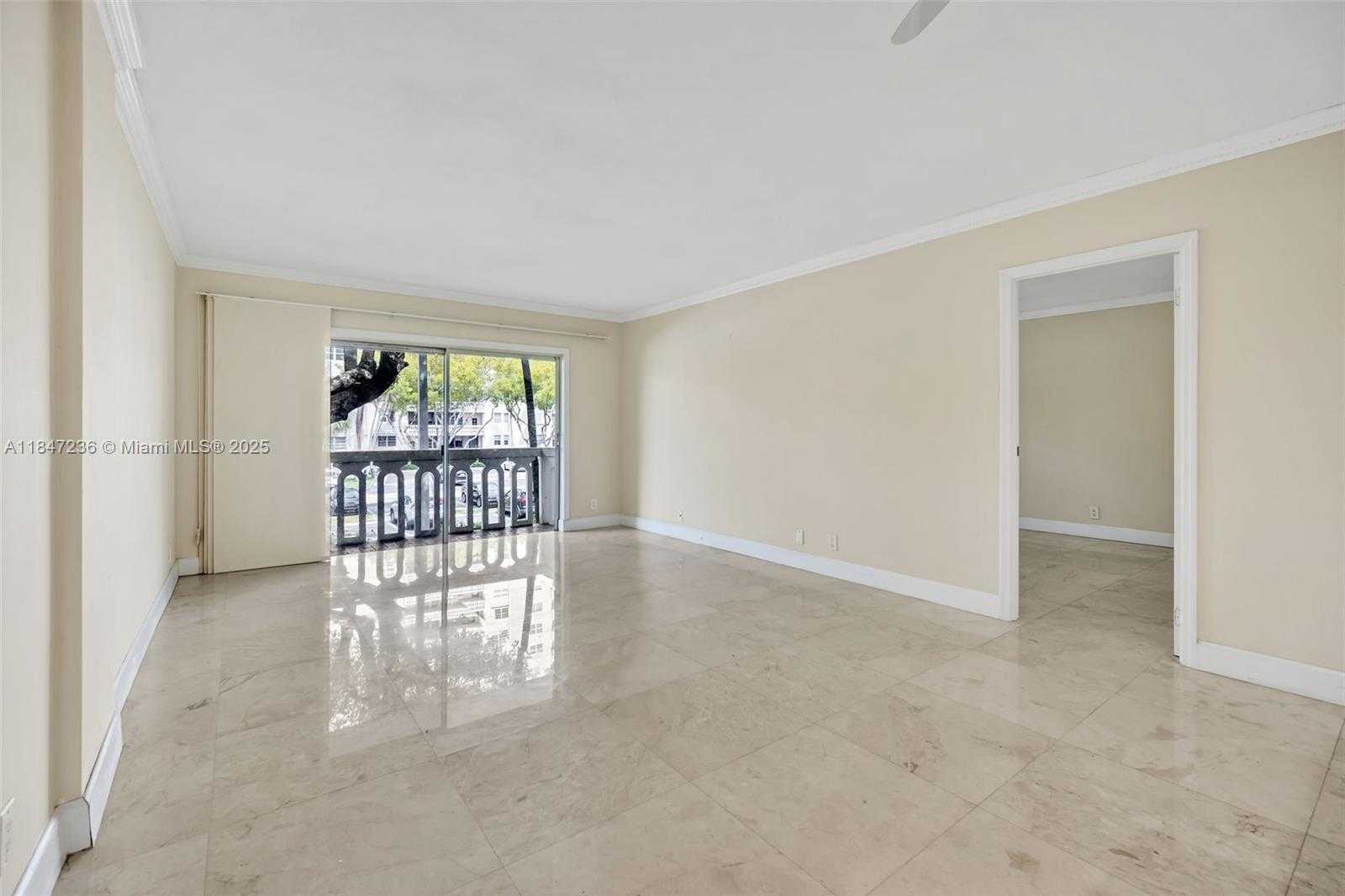 Small Image of 100 EDGEWATER DR #240, Coral Gables Number 5