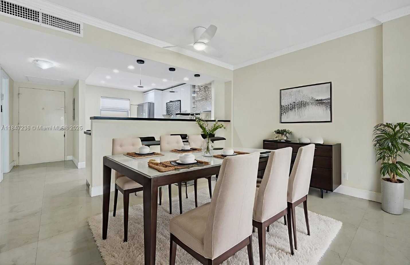 Small Image of 100 EDGEWATER DR #240, Coral Gables Number 6