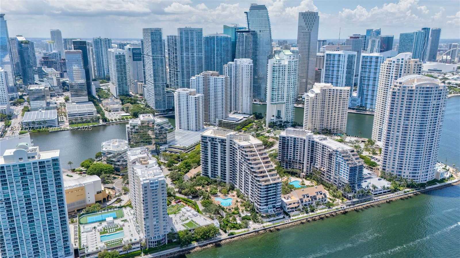 Small Image of 520 BRICKELL KEY DR #A619, Miami Number 18