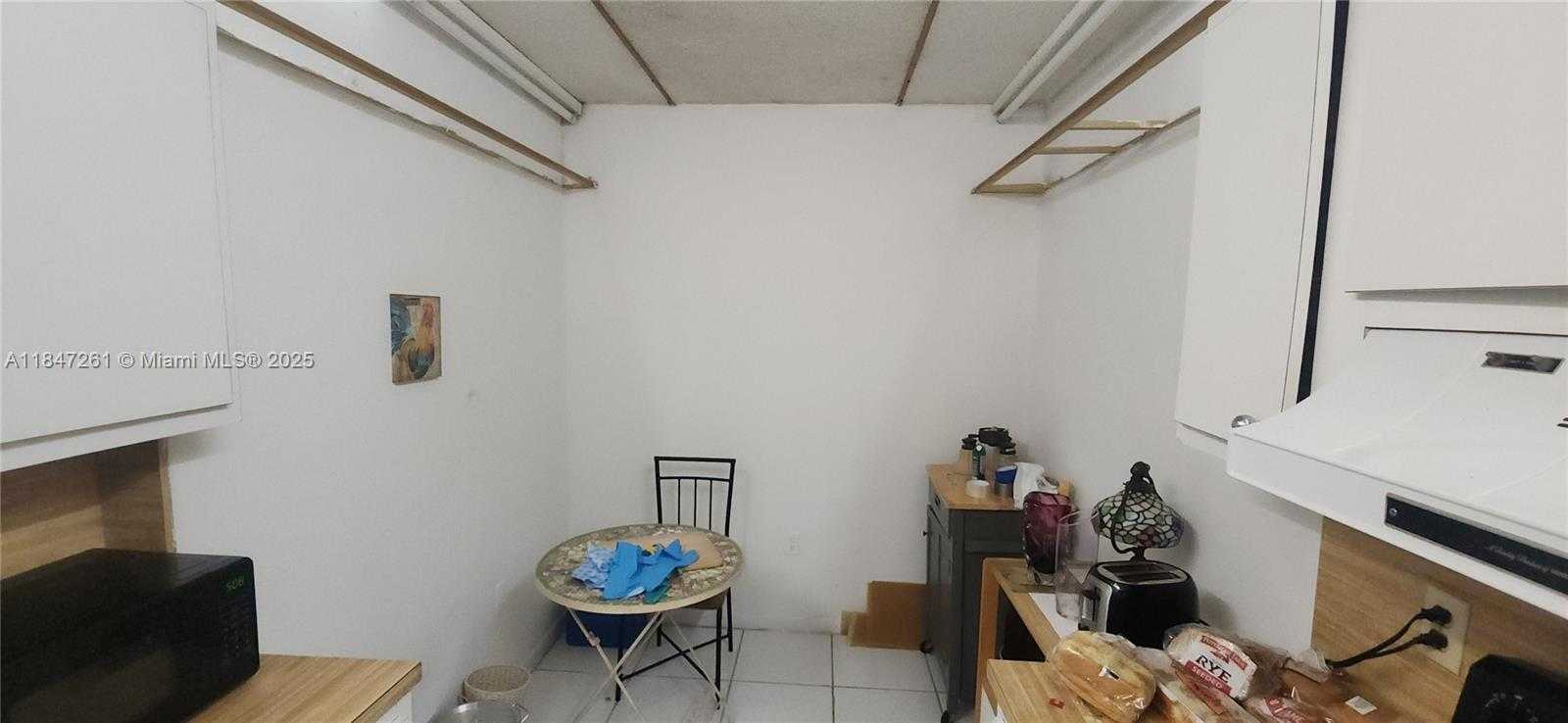 Small Image of 3850 WASHINGTON ST #314, Hollywood Number 11
