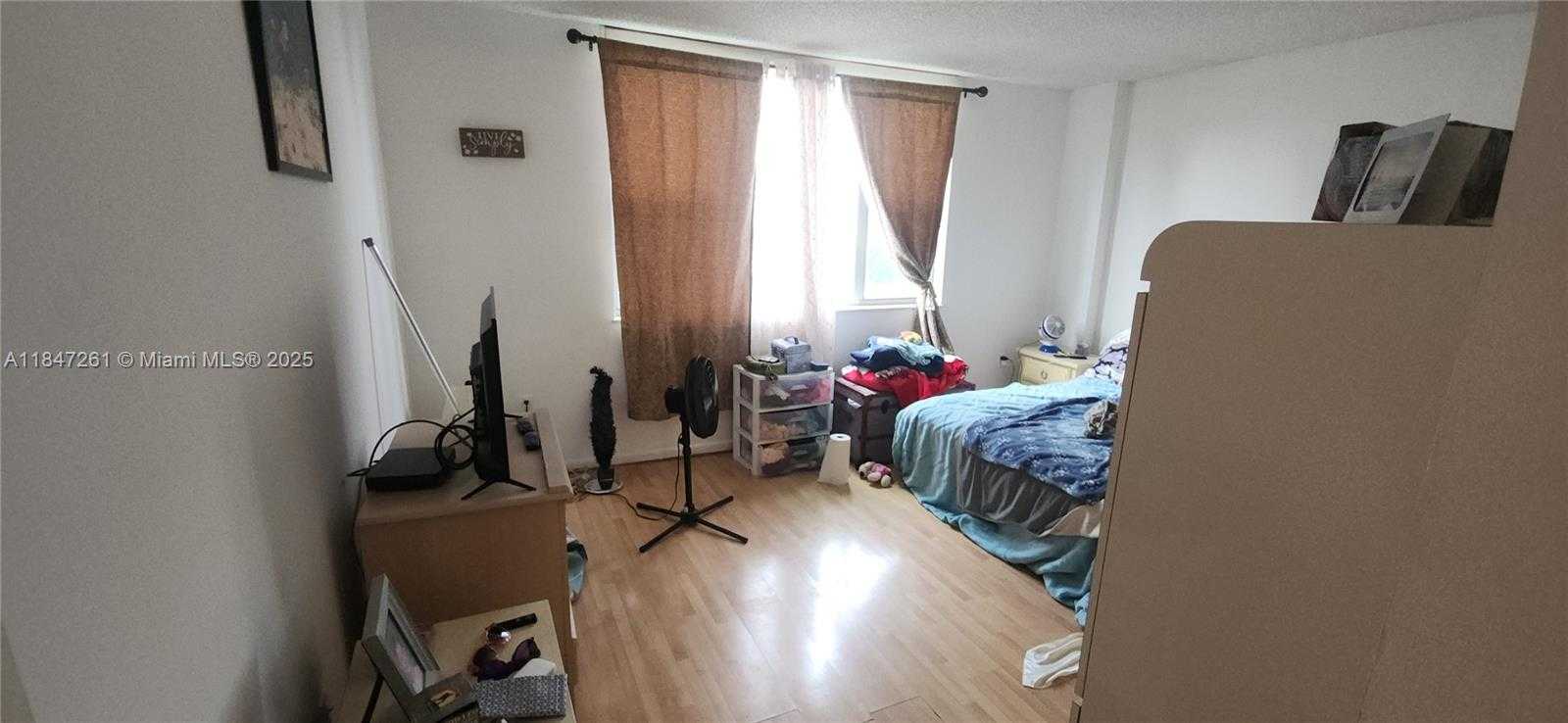 Small Image of 3850 WASHINGTON ST #314, Hollywood Number 14