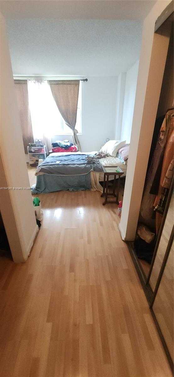 Small Image of 3850 WASHINGTON ST #314, Hollywood Number 18