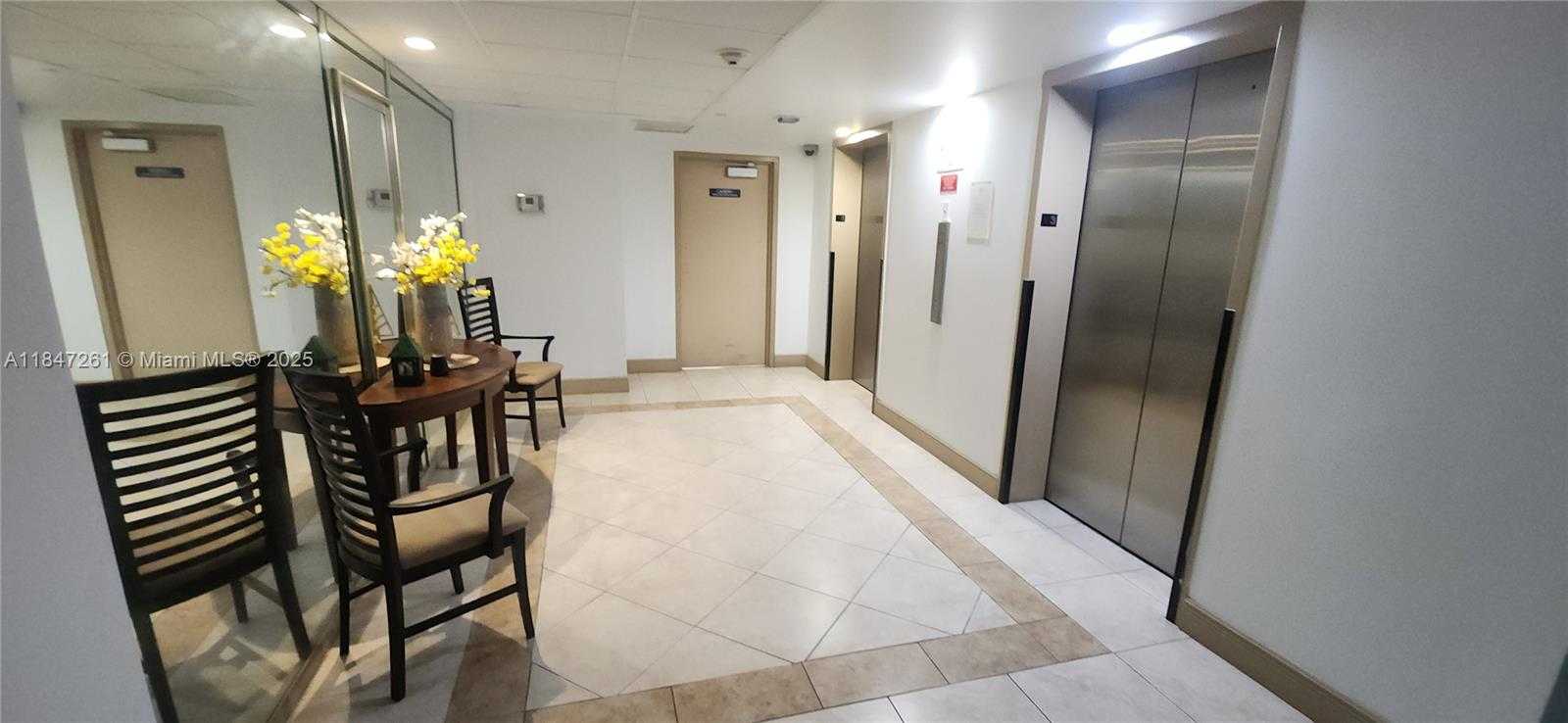 Small Image of 3850 WASHINGTON ST #314, Hollywood Number 22