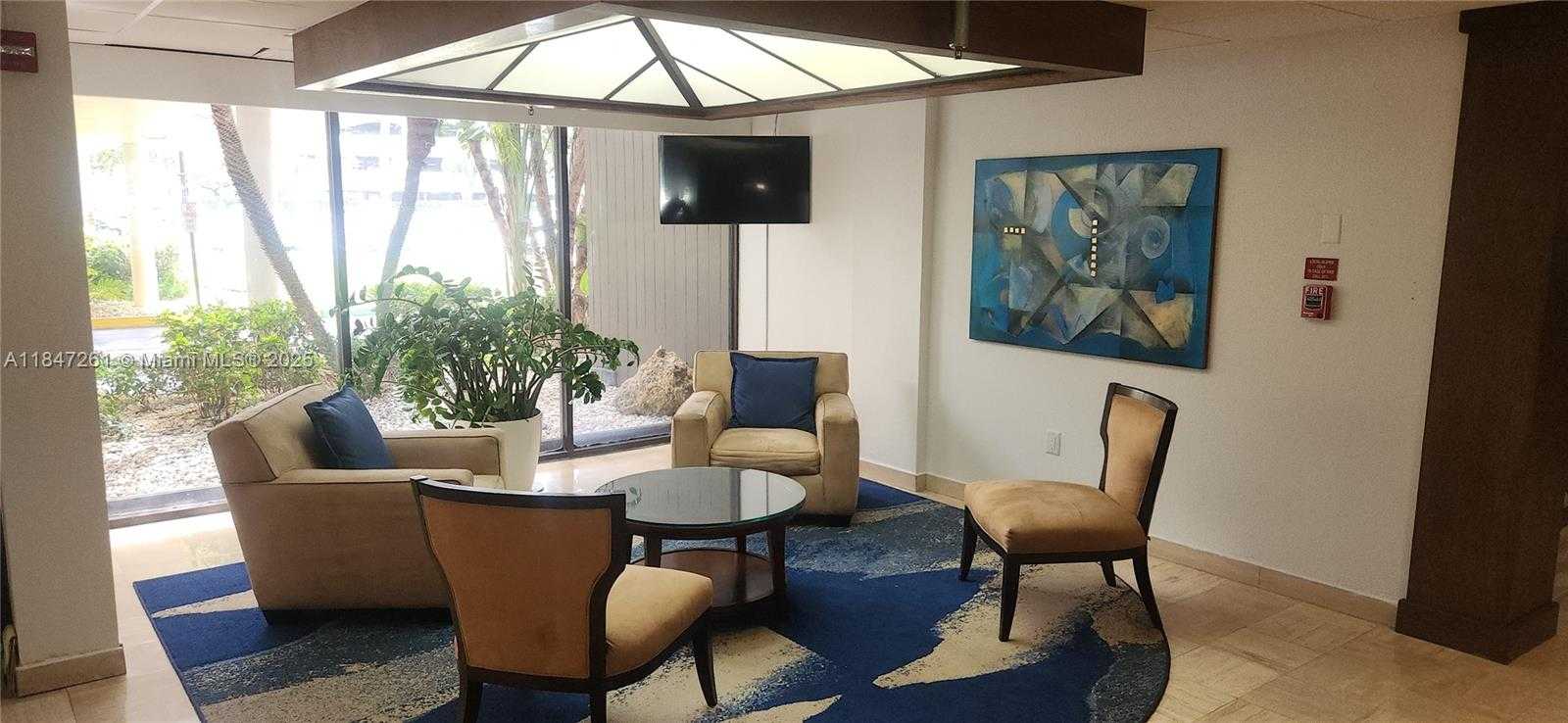 Small Image of 3850 WASHINGTON ST #314, Hollywood Number 26
