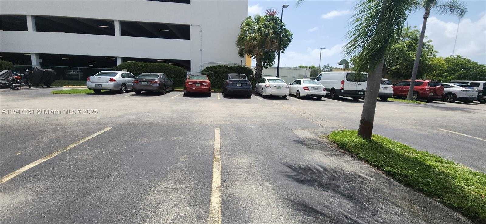 Small Image of 3850 WASHINGTON ST #314, Hollywood Number 48