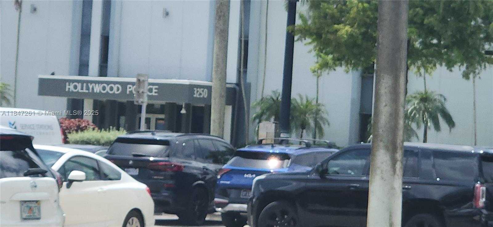 Small Image of 3850 WASHINGTON ST #314, Hollywood Number 56