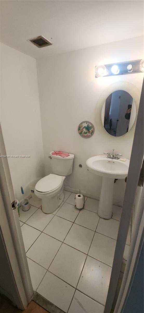 Small Image of 3850 WASHINGTON ST #314, Hollywood Number 9