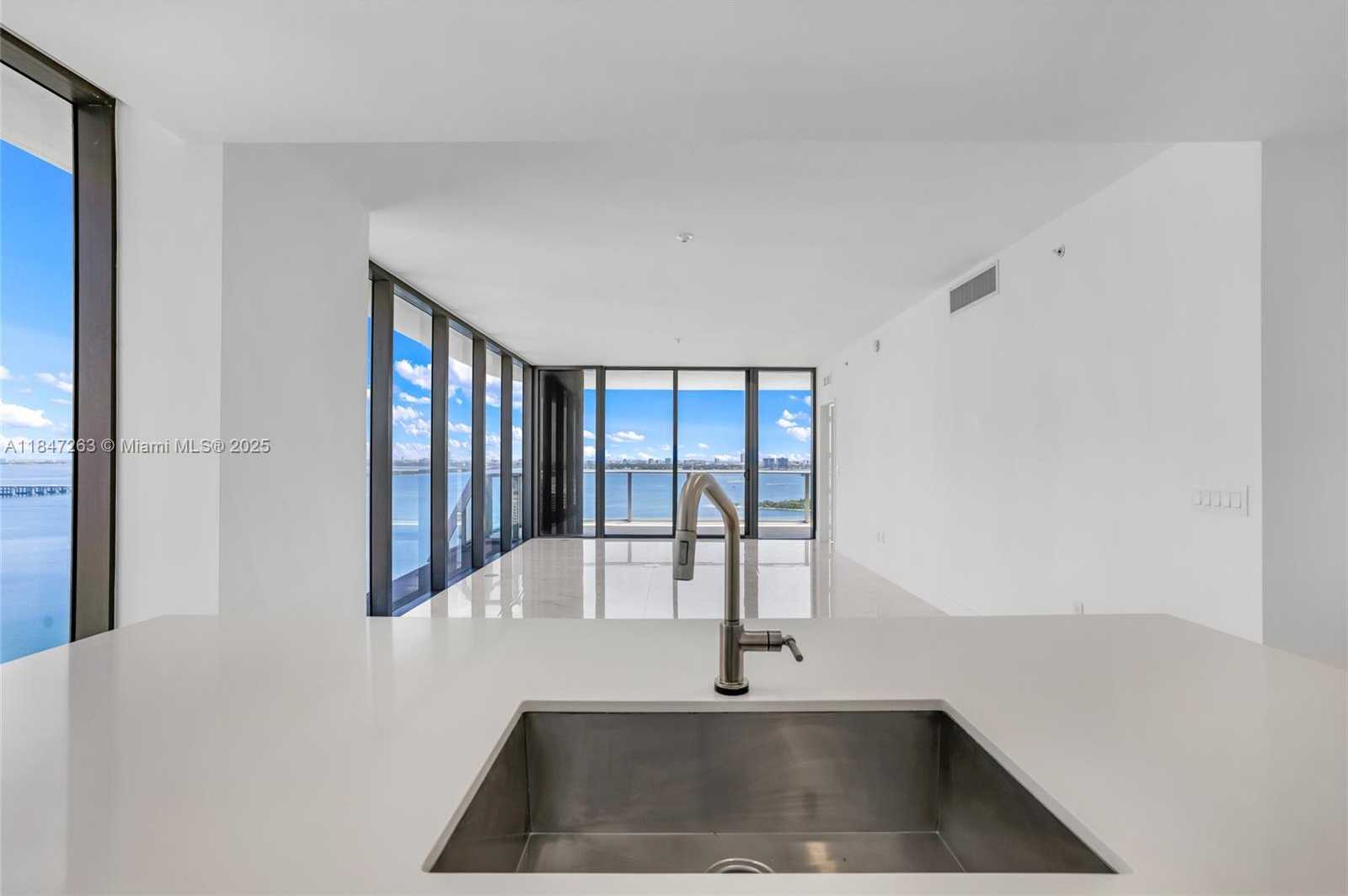 Small Image of 700 NORTH EAST 24TH ST #2101, Miami Number 19