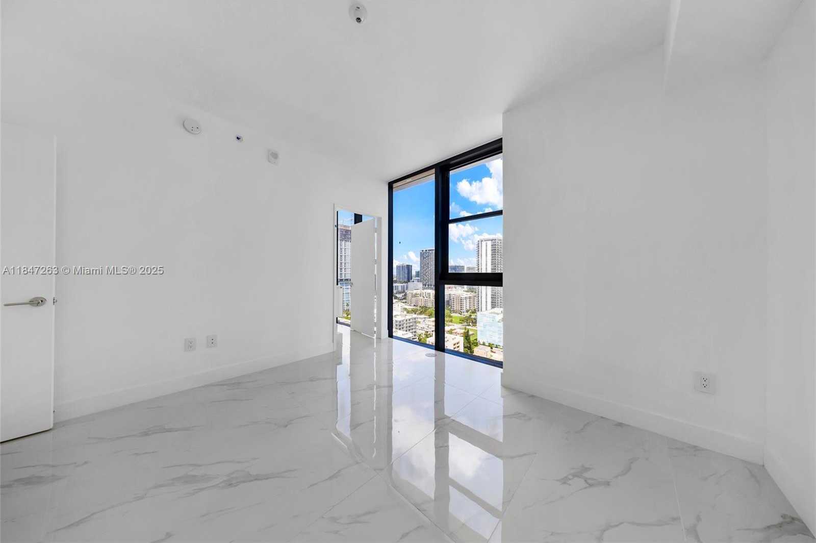 Small Image of 700 NORTH EAST 24TH ST #2101, Miami Number 54