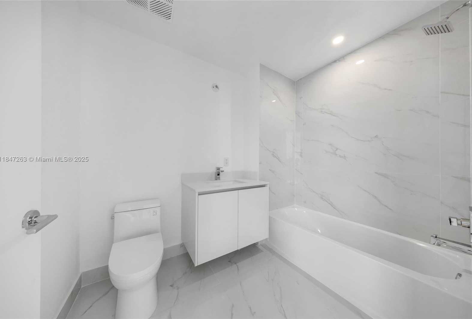 Small Image of 700 NORTH EAST 24TH ST #2101, Miami Number 64