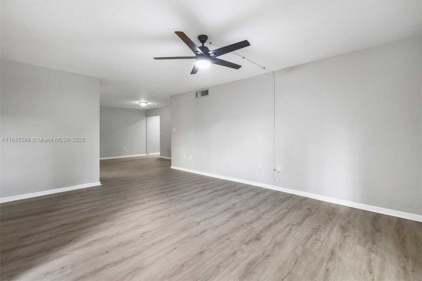 Small Image of 1205 MARIPOSA AVE #320, Coral Gables Number 19