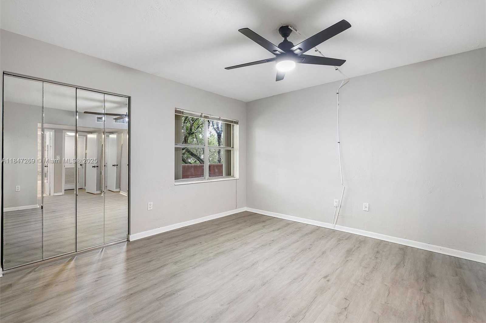 Small Image of 1205 MARIPOSA AVE #320, Coral Gables Number 28