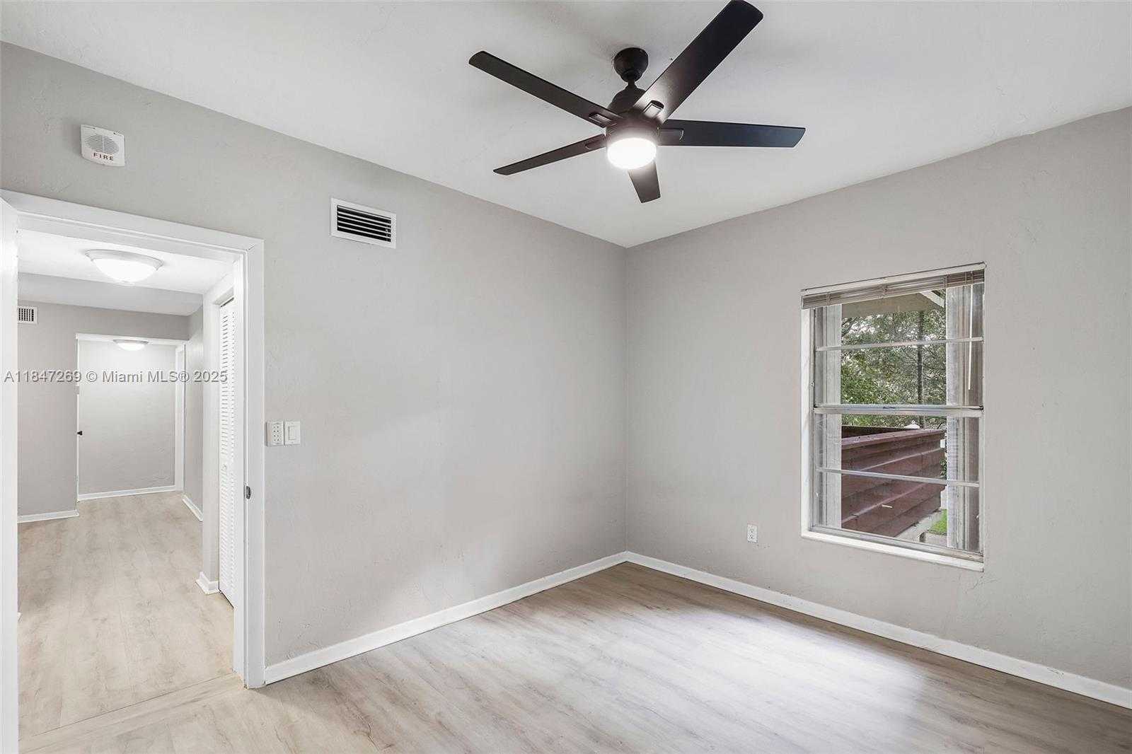 Small Image of 1205 MARIPOSA AVE #320, Coral Gables Number 33