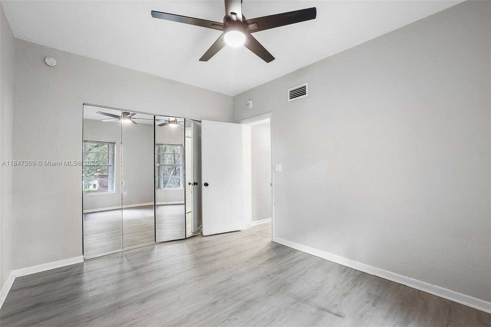 Small Image of 1205 MARIPOSA AVE #320, Coral Gables Number 34