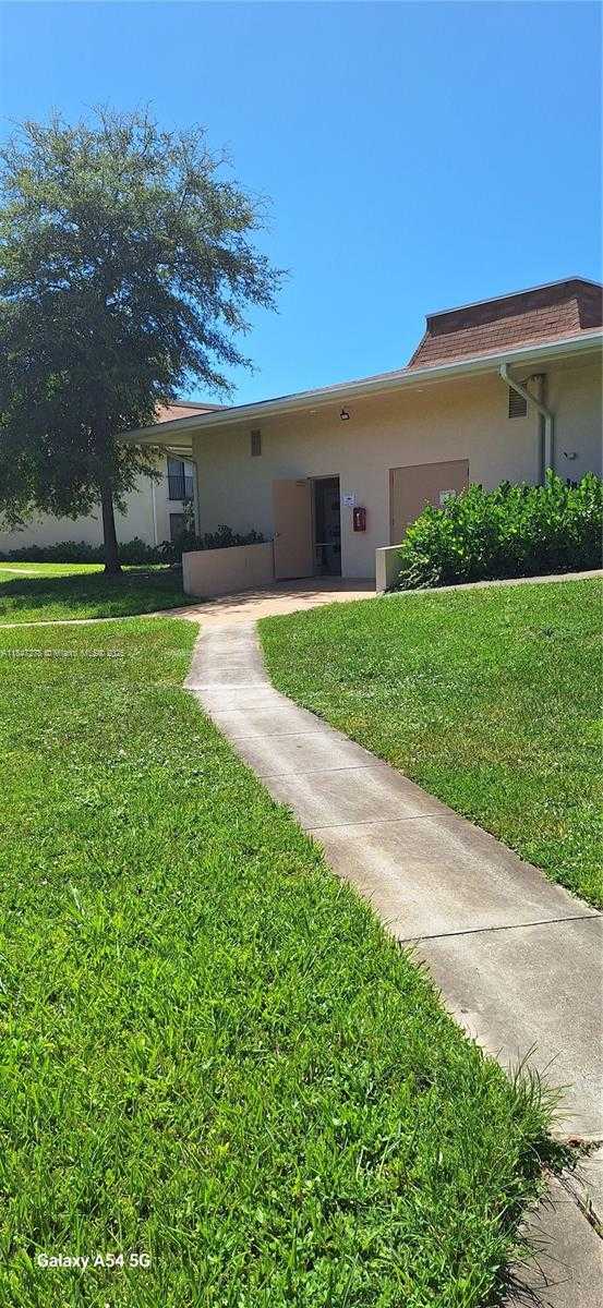 Small Image of 5835 WASHINGTON ST #49, Hollywood Number 34