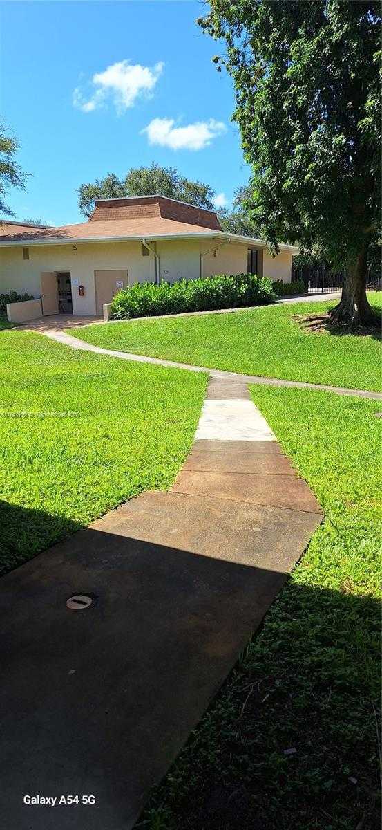 Small Image of 5835 WASHINGTON ST #49, Hollywood Number 9