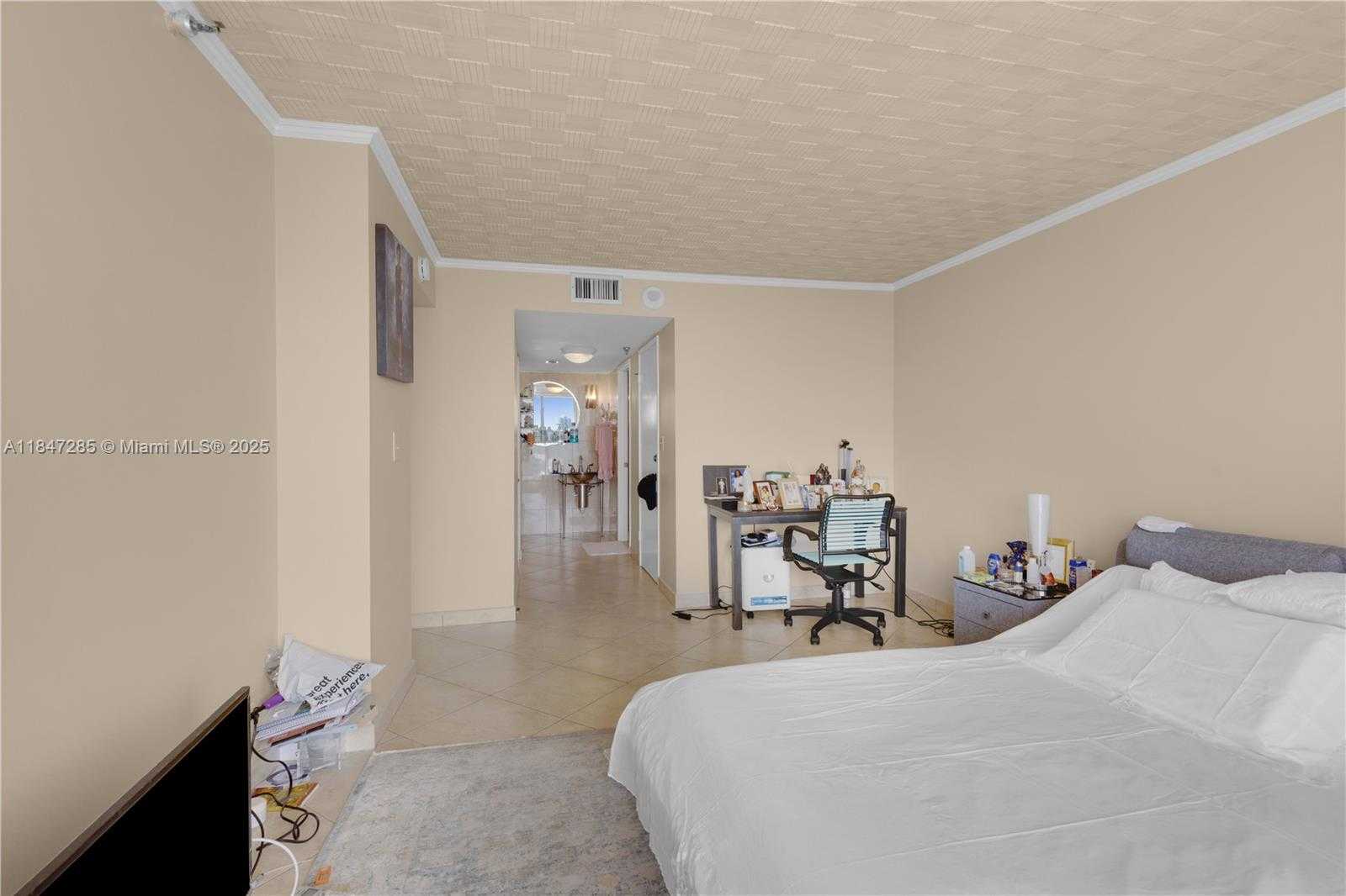 Small Image of 290 174TH ST #1006, Sunny Isles Beach Number 19