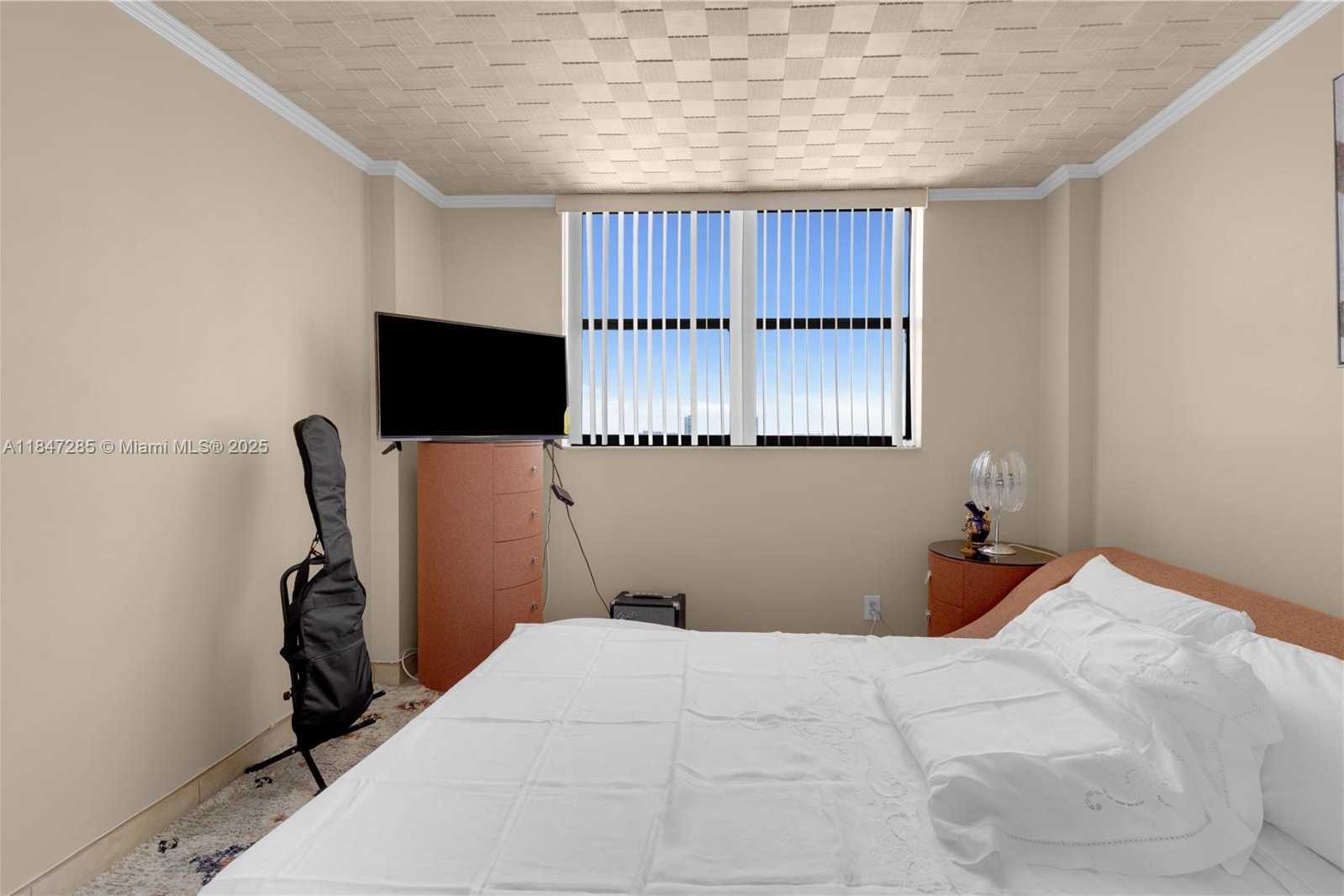 Small Image of 290 174TH ST #1006, Sunny Isles Beach Number 21