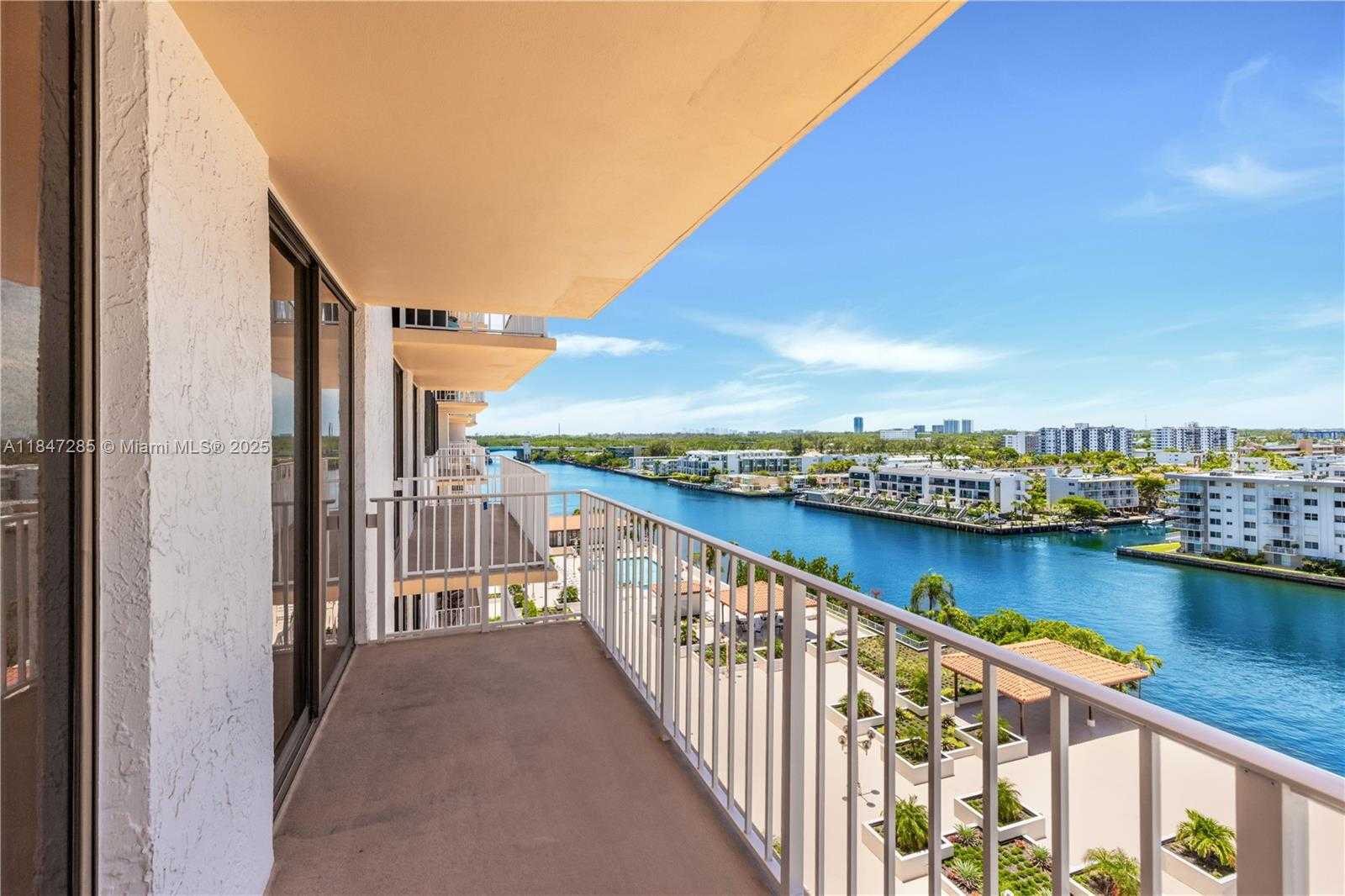 Small Image of 290 174TH ST #1006, Sunny Isles Beach Number 7