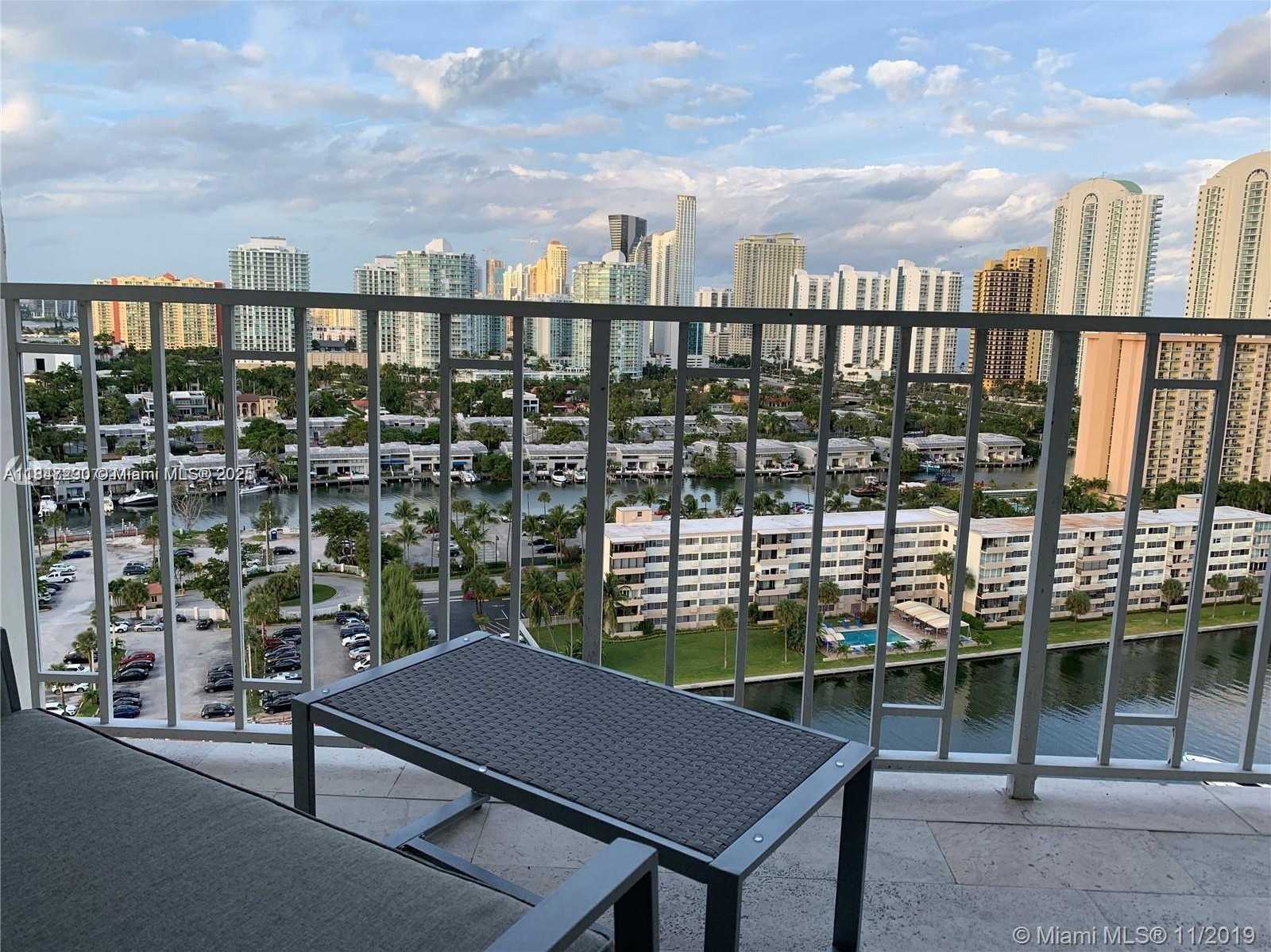 Small Image of 300 BAYVIEW DR #1901, Sunny Isles Beach Number 10