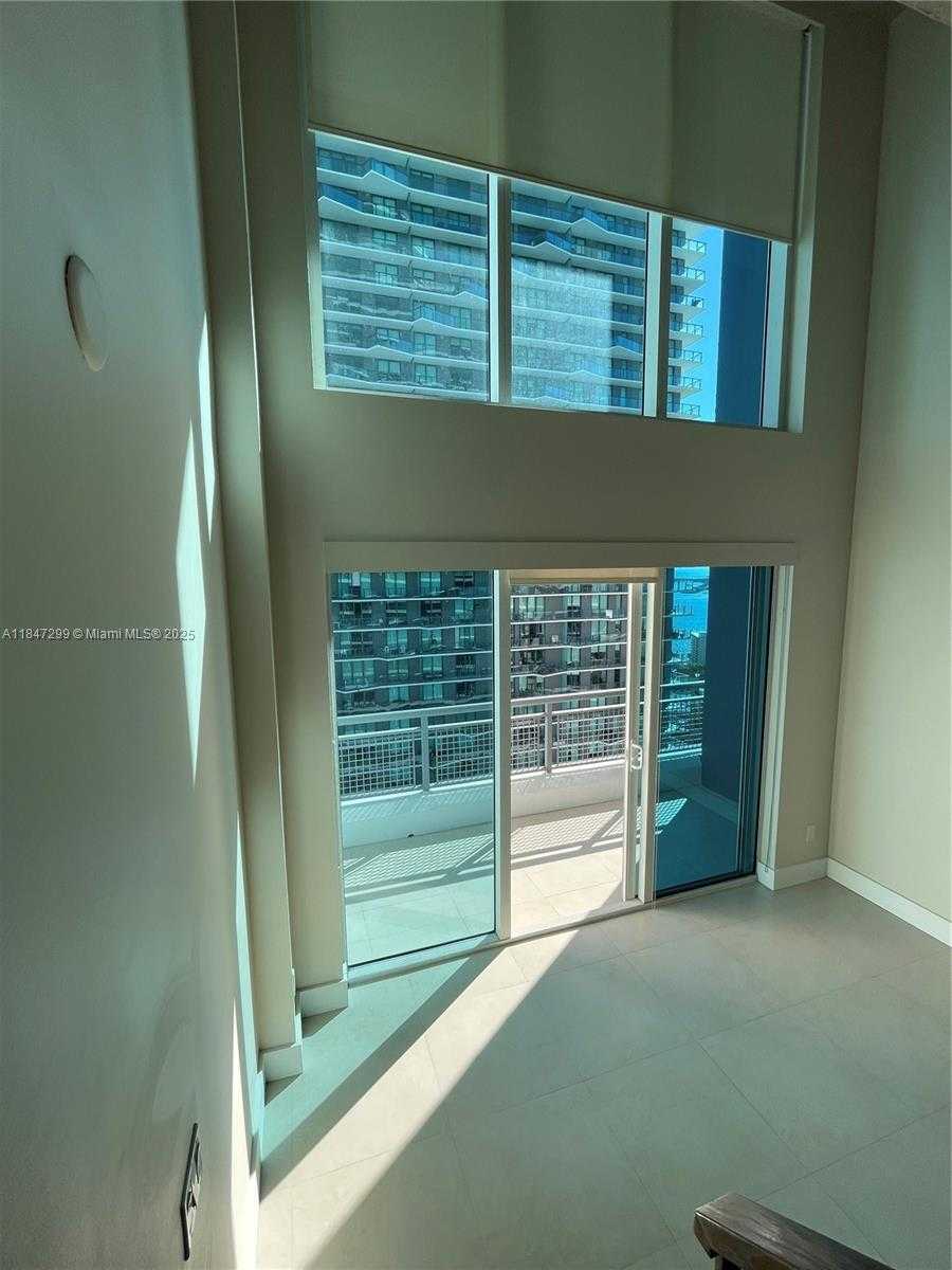 Small Image of 60 SOUTH WEST 13TH ST #3222, Miami Number 23