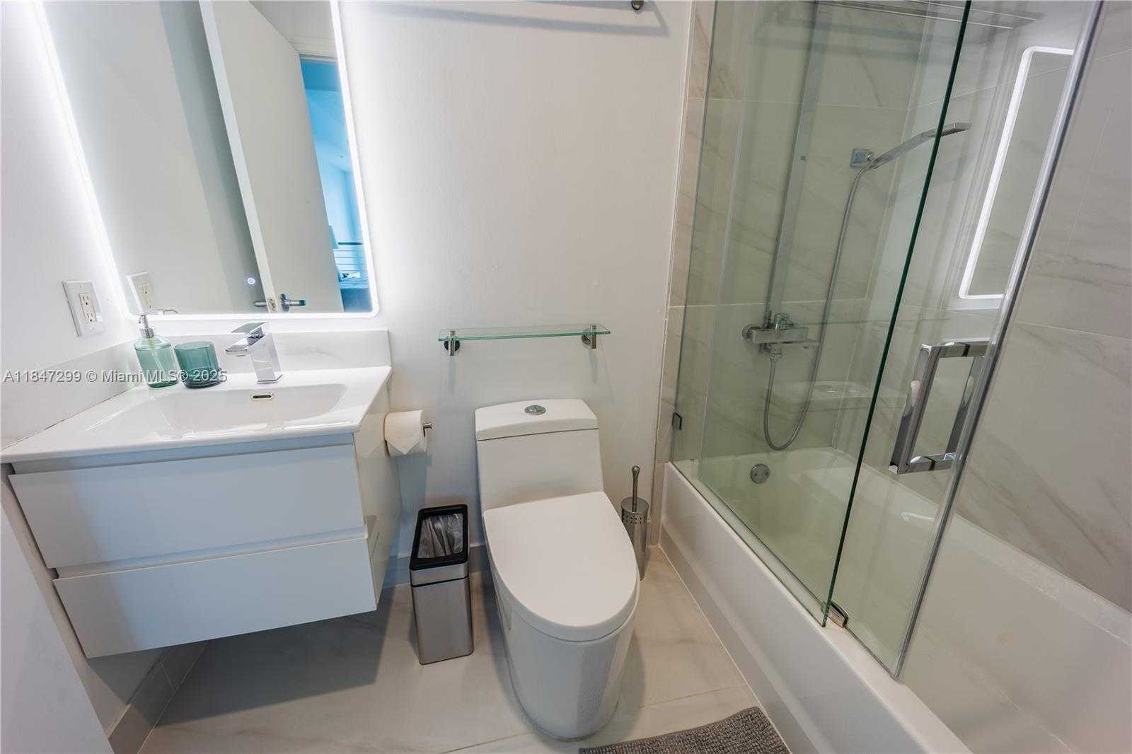 Small Image of 60 SOUTH WEST 13TH ST #3222, Miami Number 4
