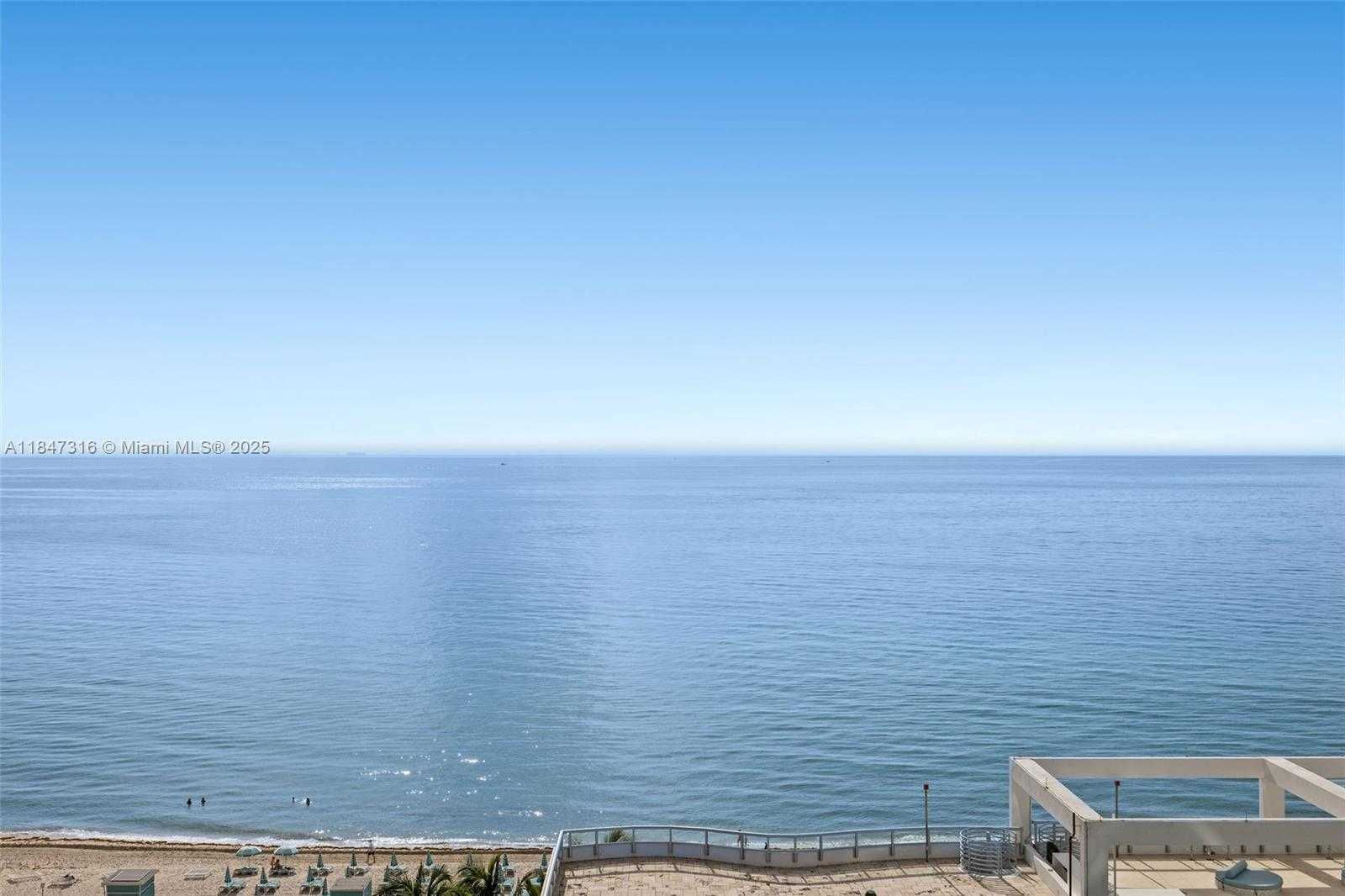 Small Image of 6799 COLLINS AVE #1002, Miami Beach Number 14