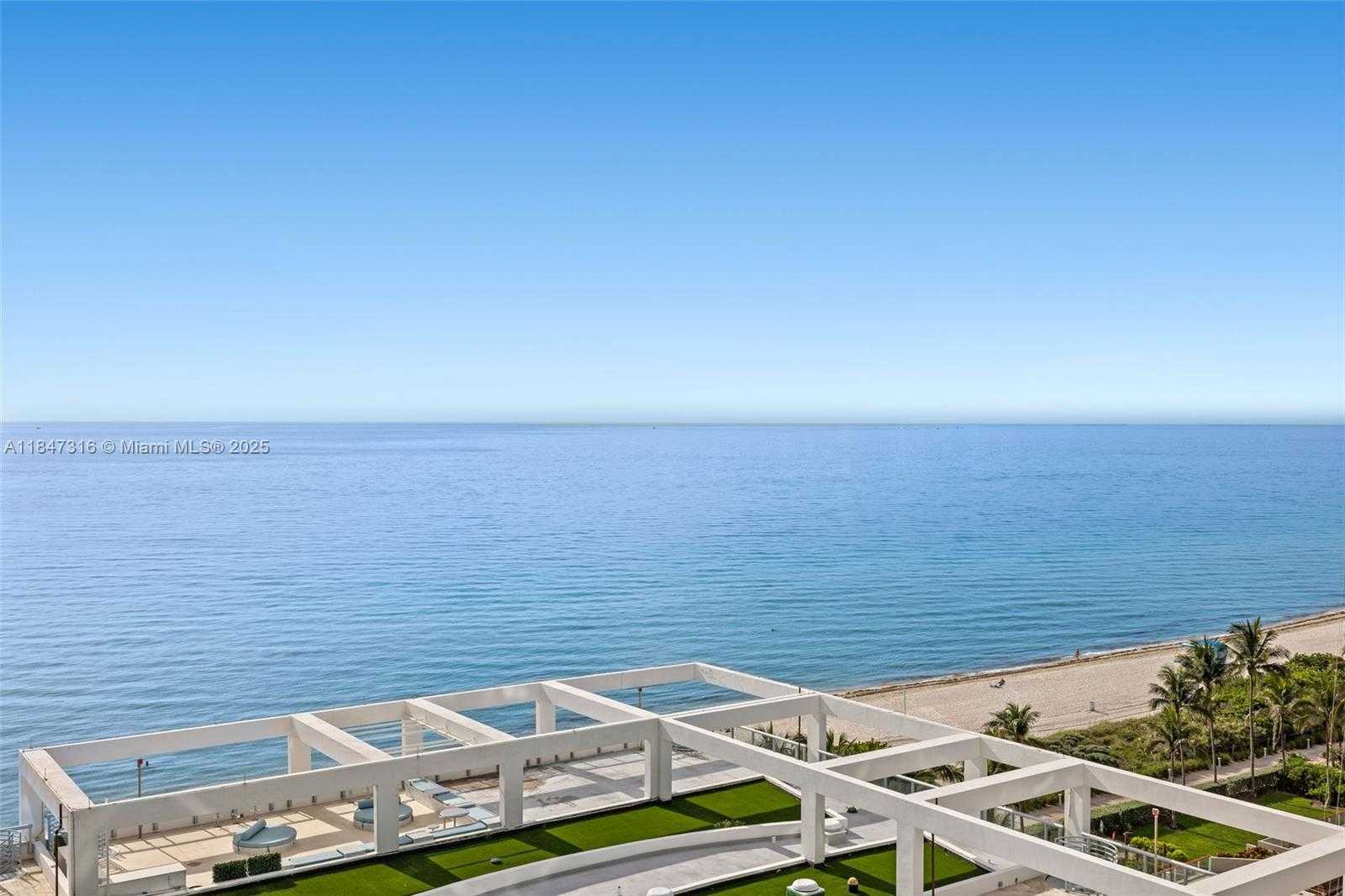 Small Image of 6799 COLLINS AVE #1002, Miami Beach Number 15