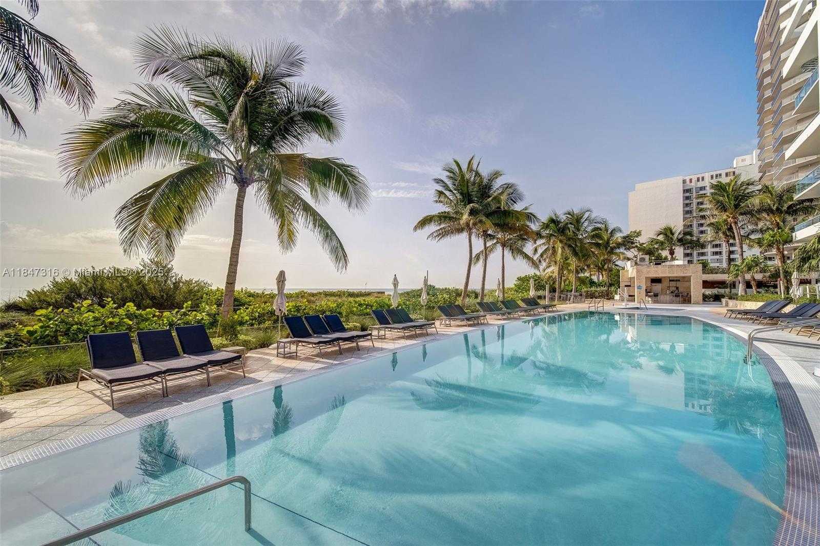 Small Image of 6799 COLLINS AVE #1002, Miami Beach Number 19